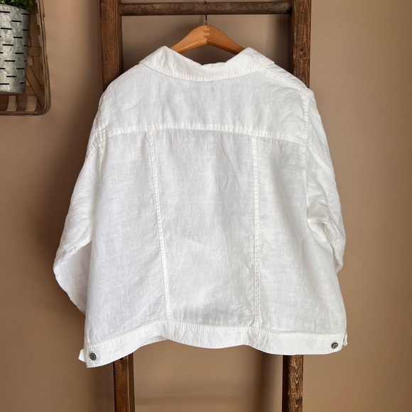 Jones & Co Bright White Linen Jean Jacket - Picture 2 of 3